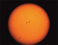El Sol con varios grupos de manchas